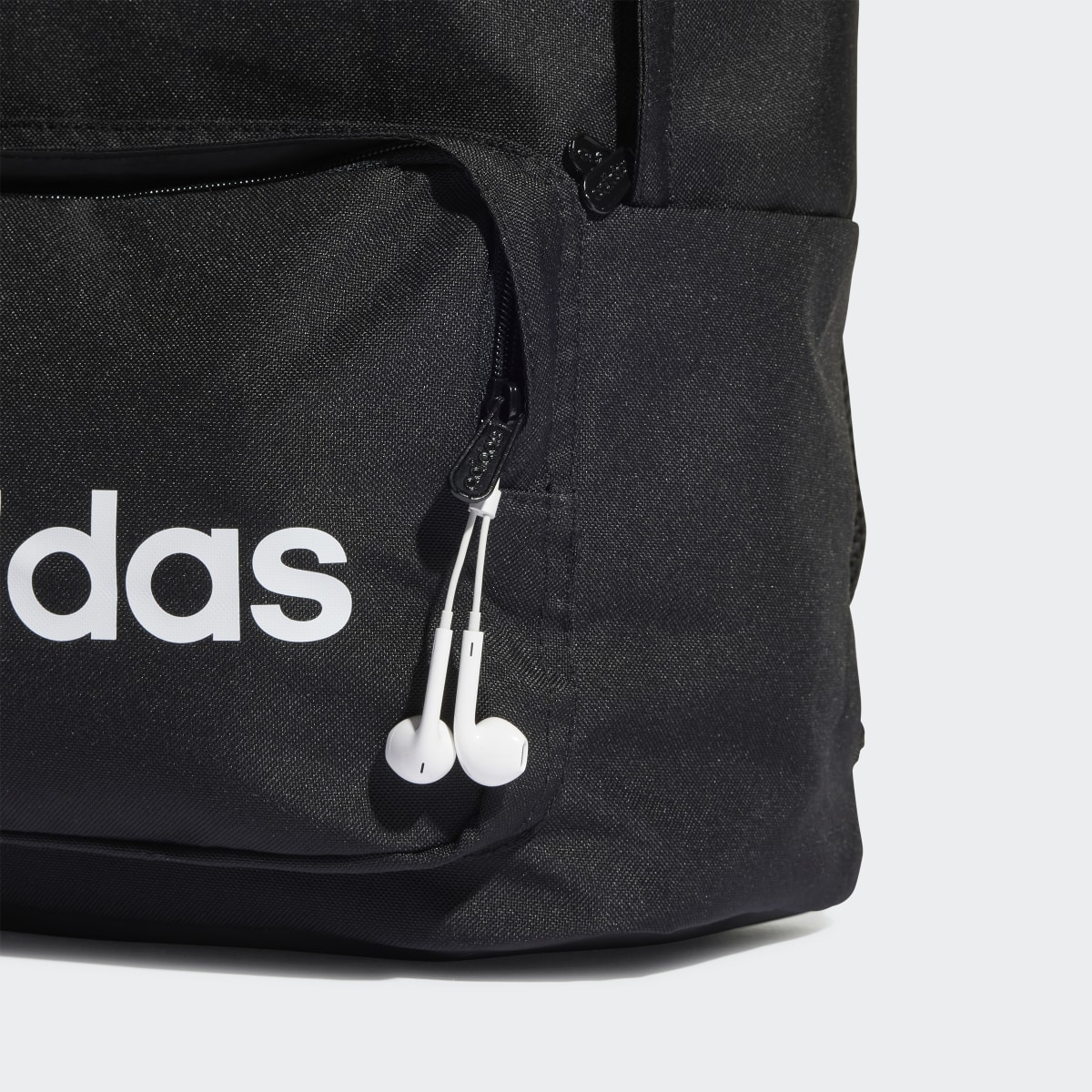 Adidas Classic Backpack Extra Large. 7