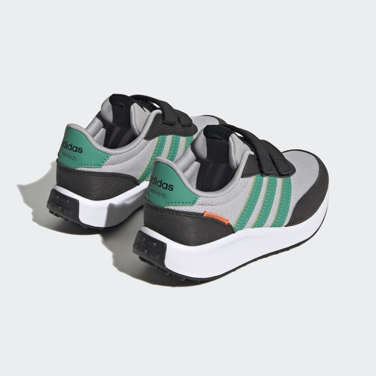 Adidas Chaussure Run 70s. 6