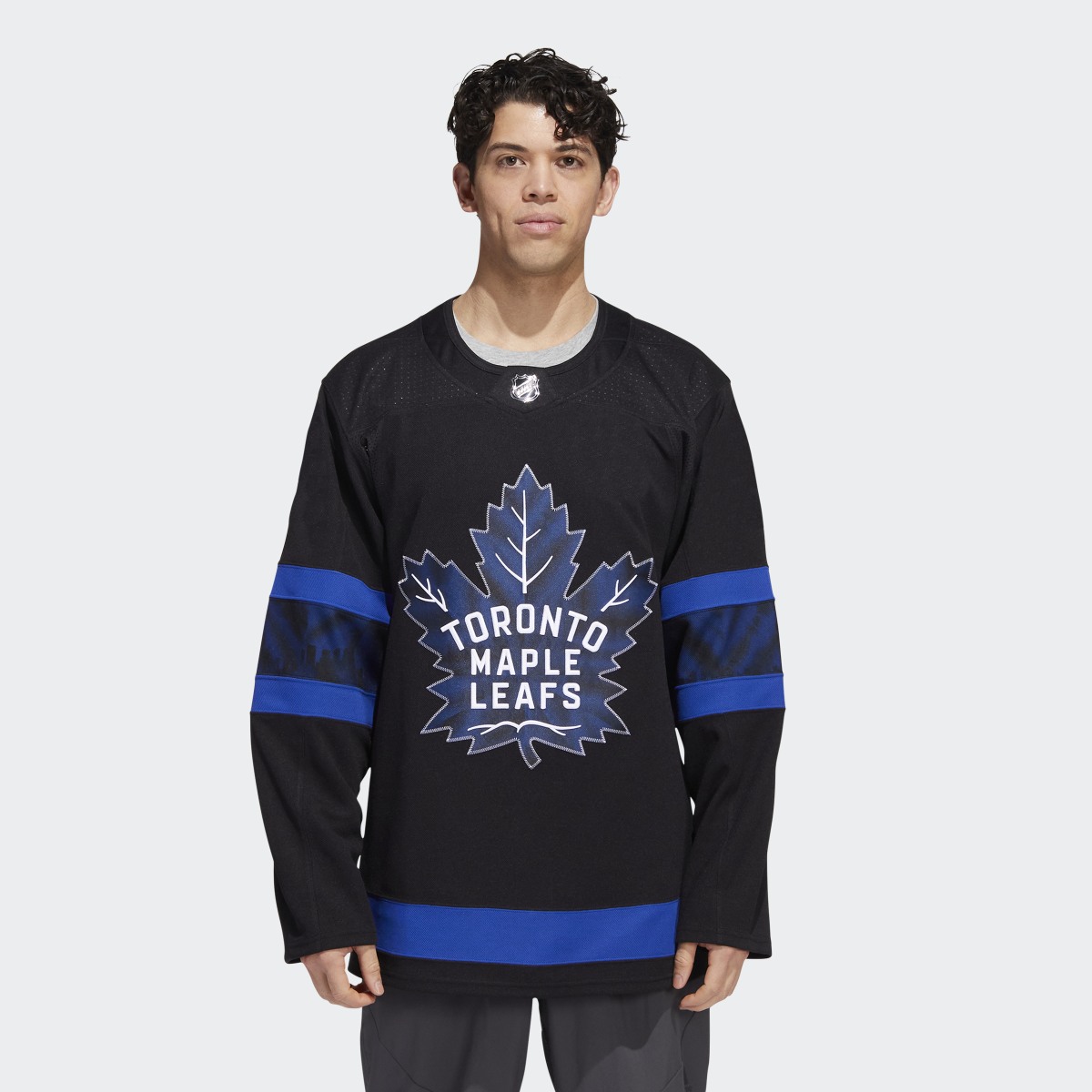 Adidas Authentic Reversible Toronto Maple Leafs x drew house Alternate Jersey. 5