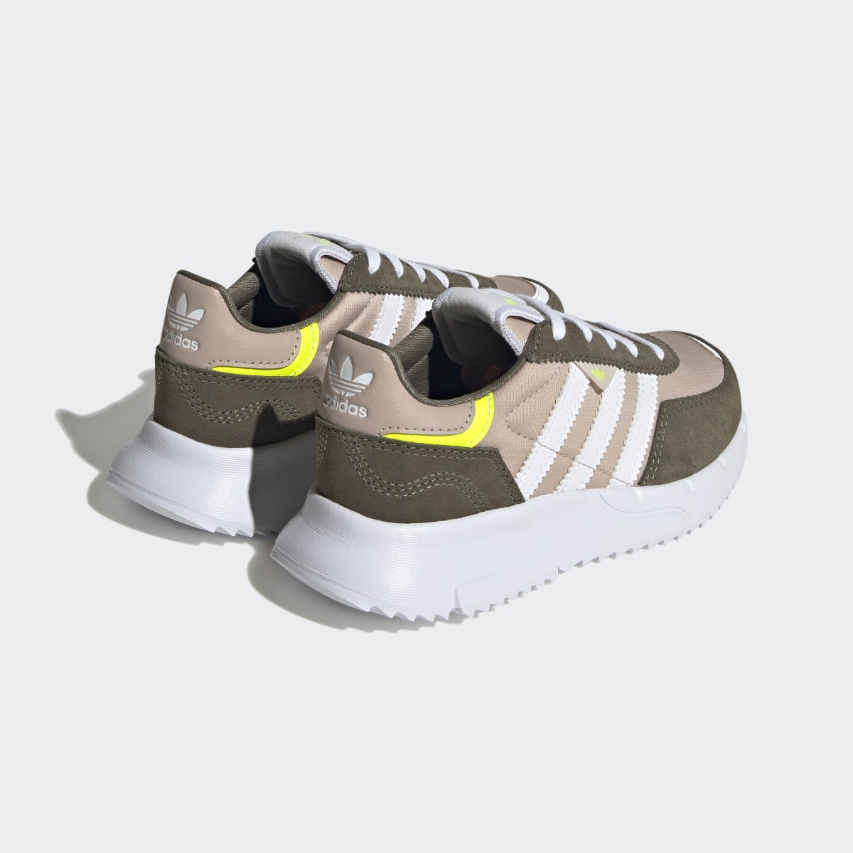 Adidas Chaussure Retropy F2. 7