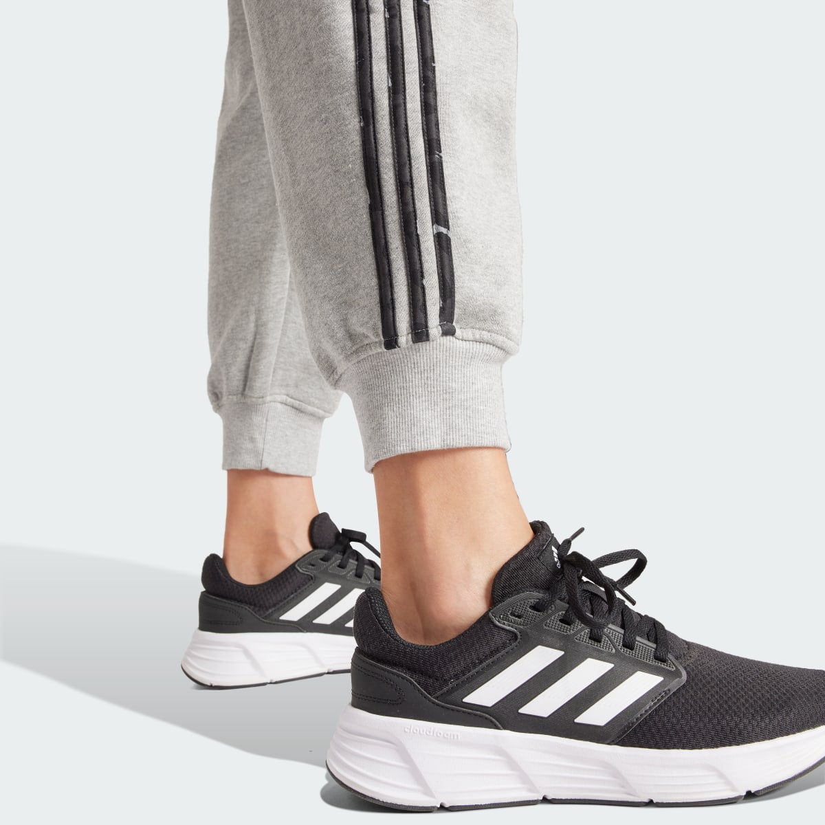 Adidas Calças 7/8 3-Stripes Essentials. 6