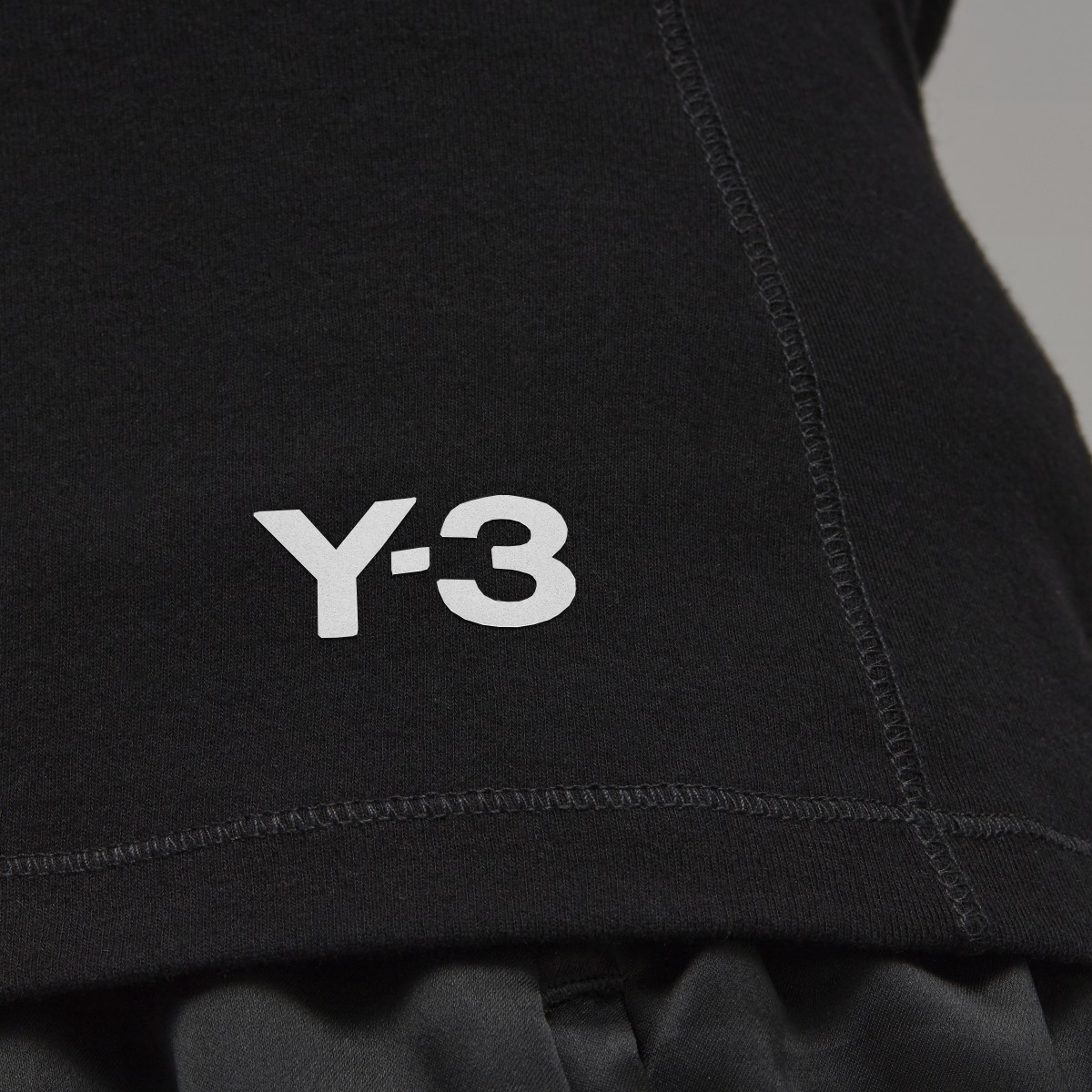 Adidas Camiseta manga larga Fitted Y-3. 6