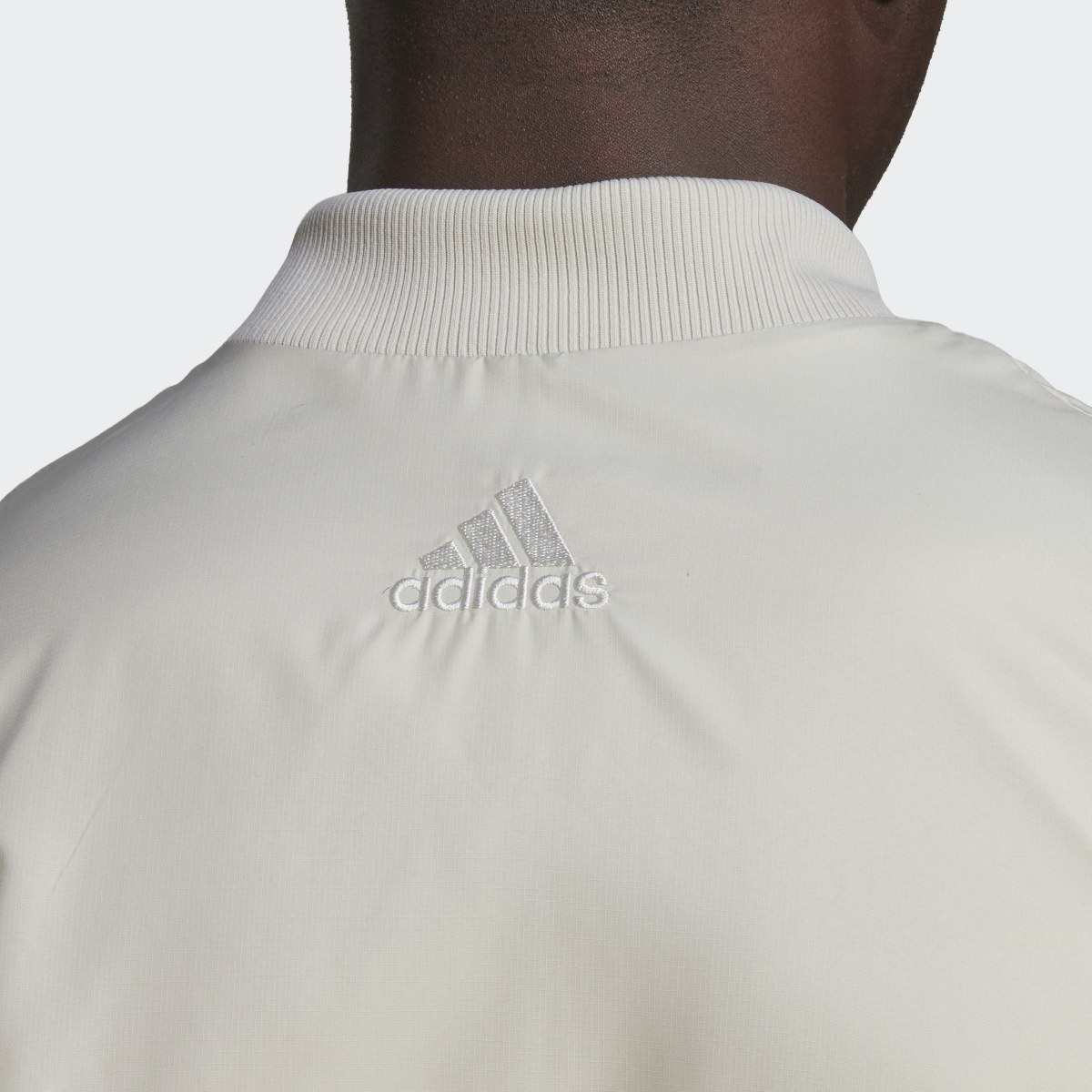 Adidas Coupe-vent en toile AEROREADY Essentials Giant Logo. 6