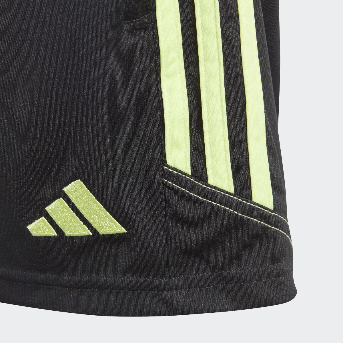 Adidas Short da allenamento Tiro 23 Club. 7