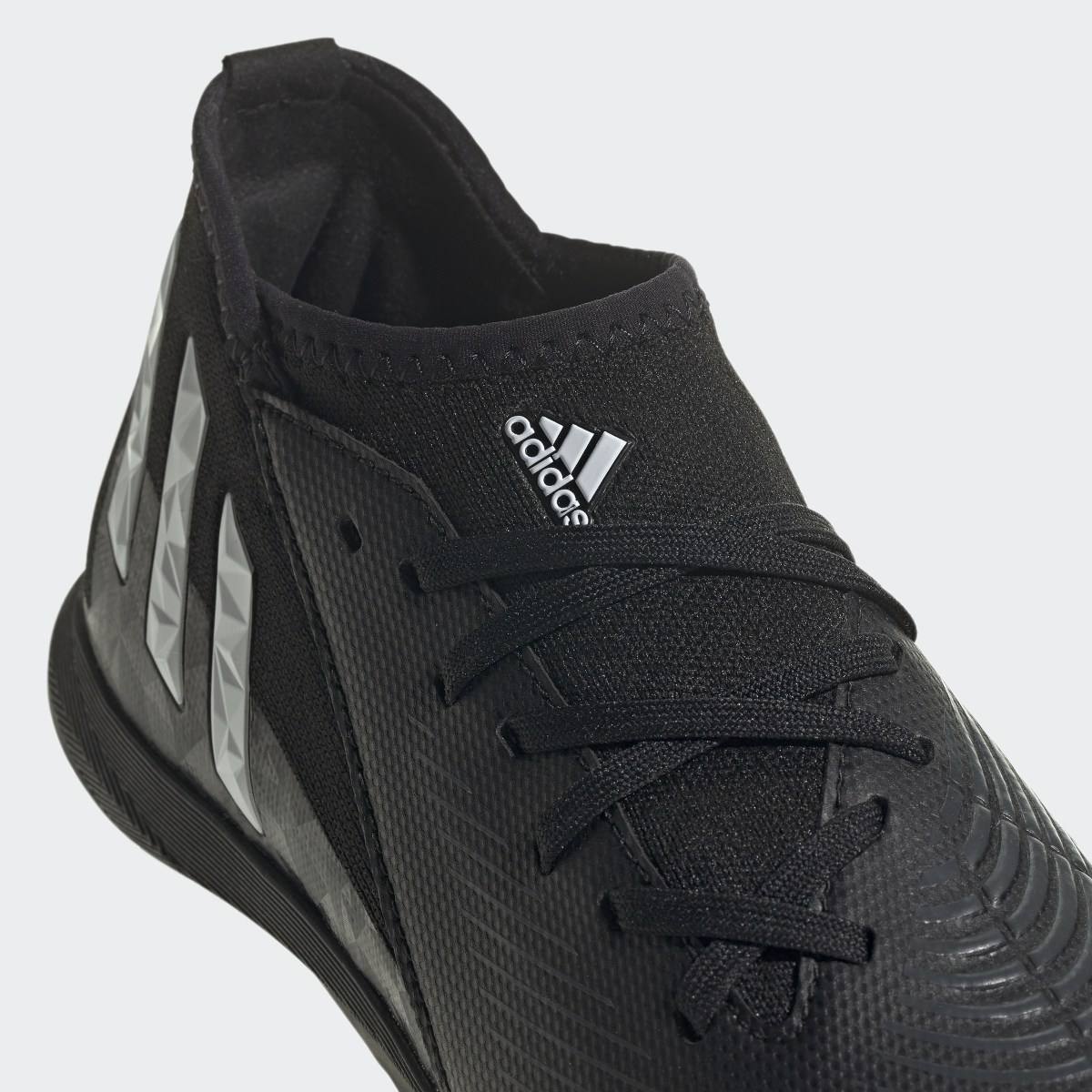 Adidas Botas de Futebol Predator Edge.3 – Piso sintético. 9