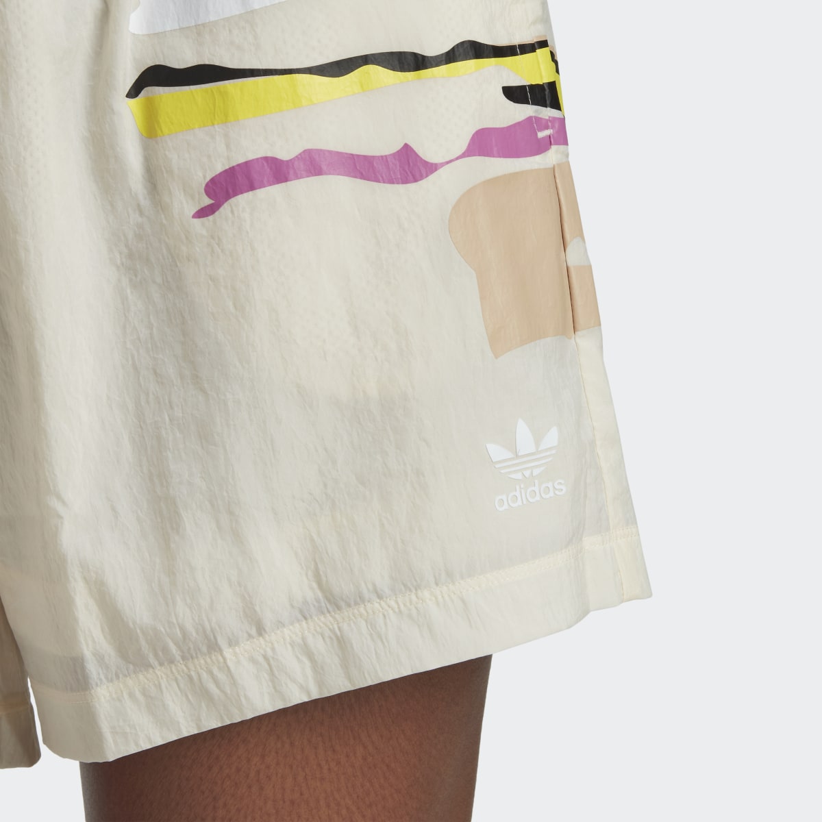 Adidas Shorts Thebe Magugu. 5