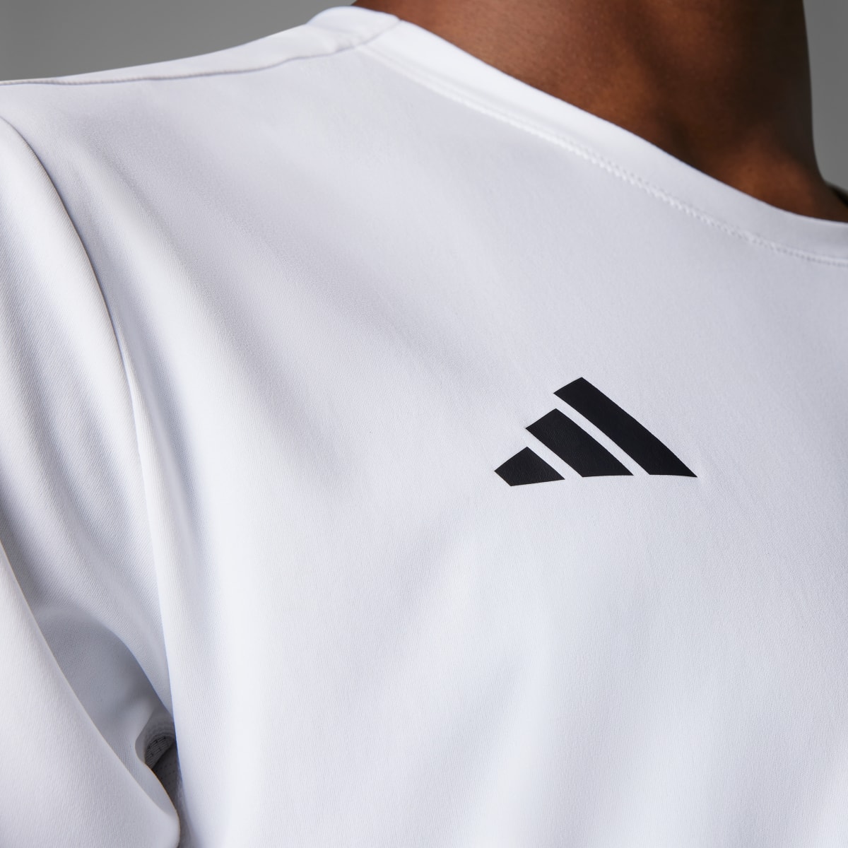 Adidas Playera de Running Adizero Essentials. 5