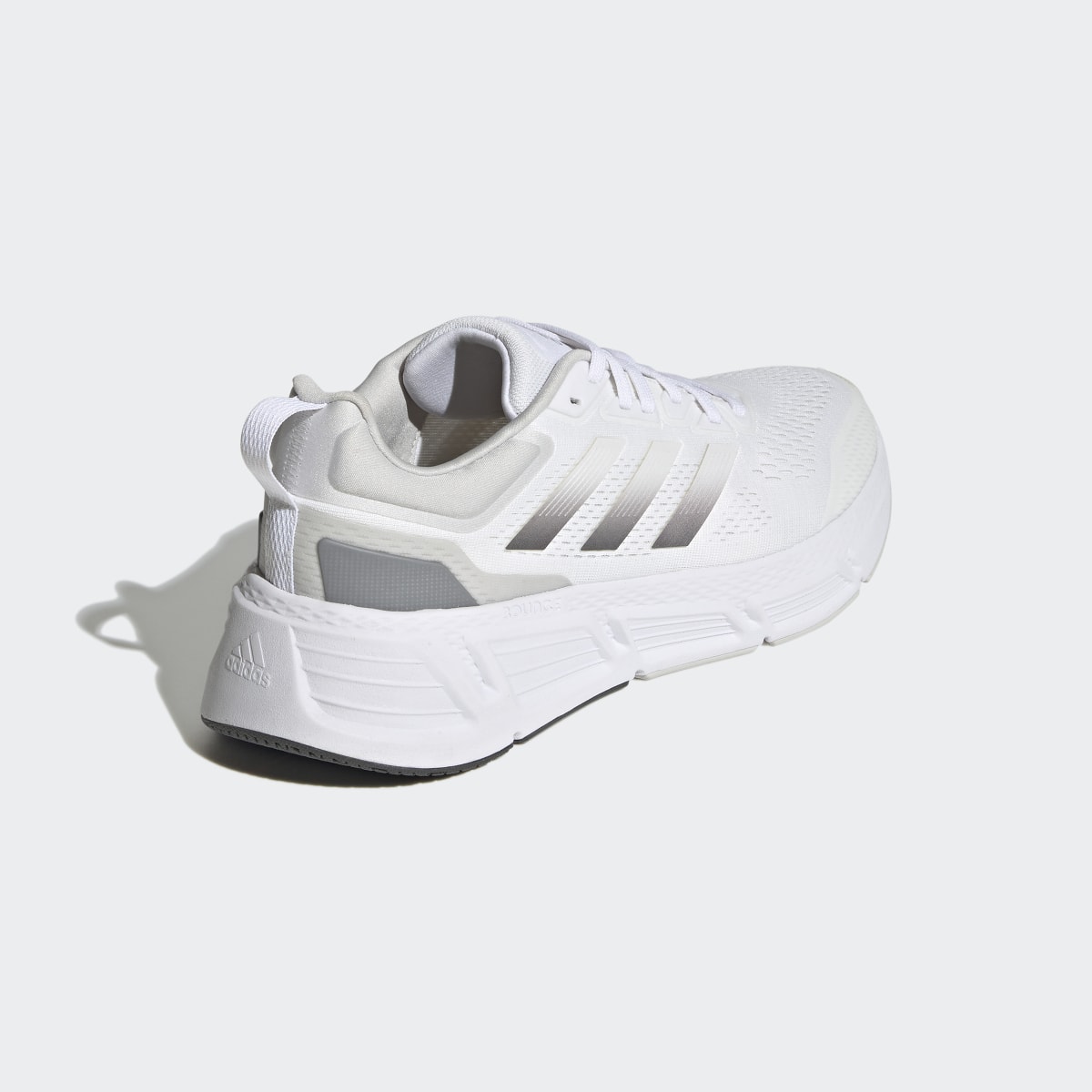 Adidas Tenis Questar. 6