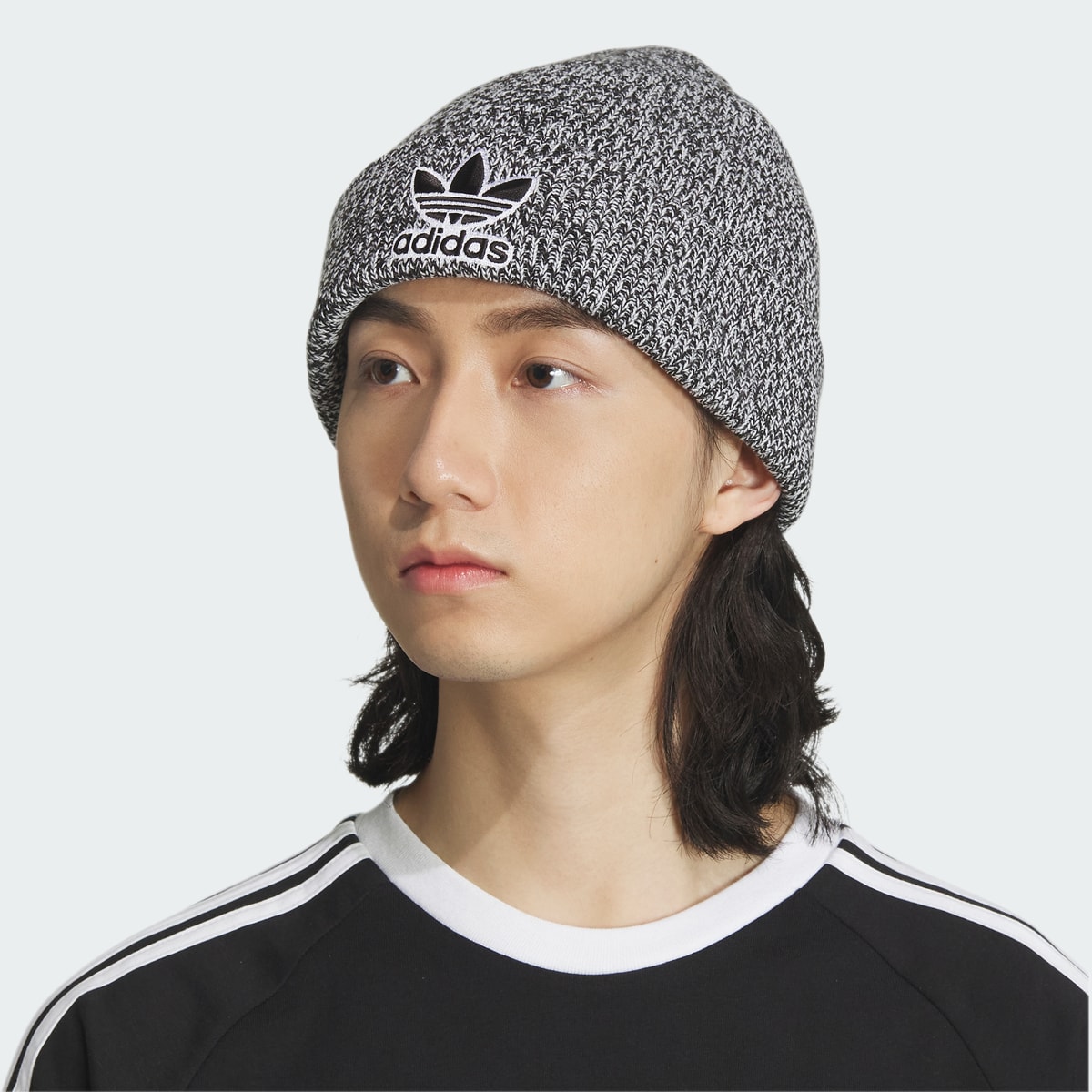 Adidas Trefoil Beanie. 4