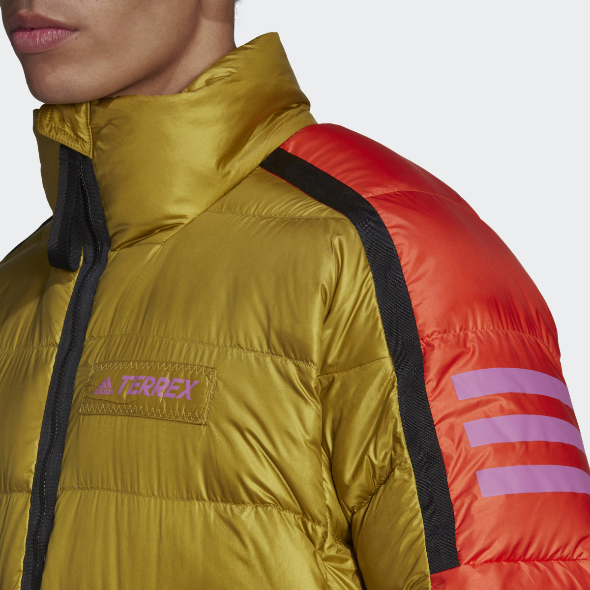 Adidas Chaqueta de plumón Terrex Utilitas. 9