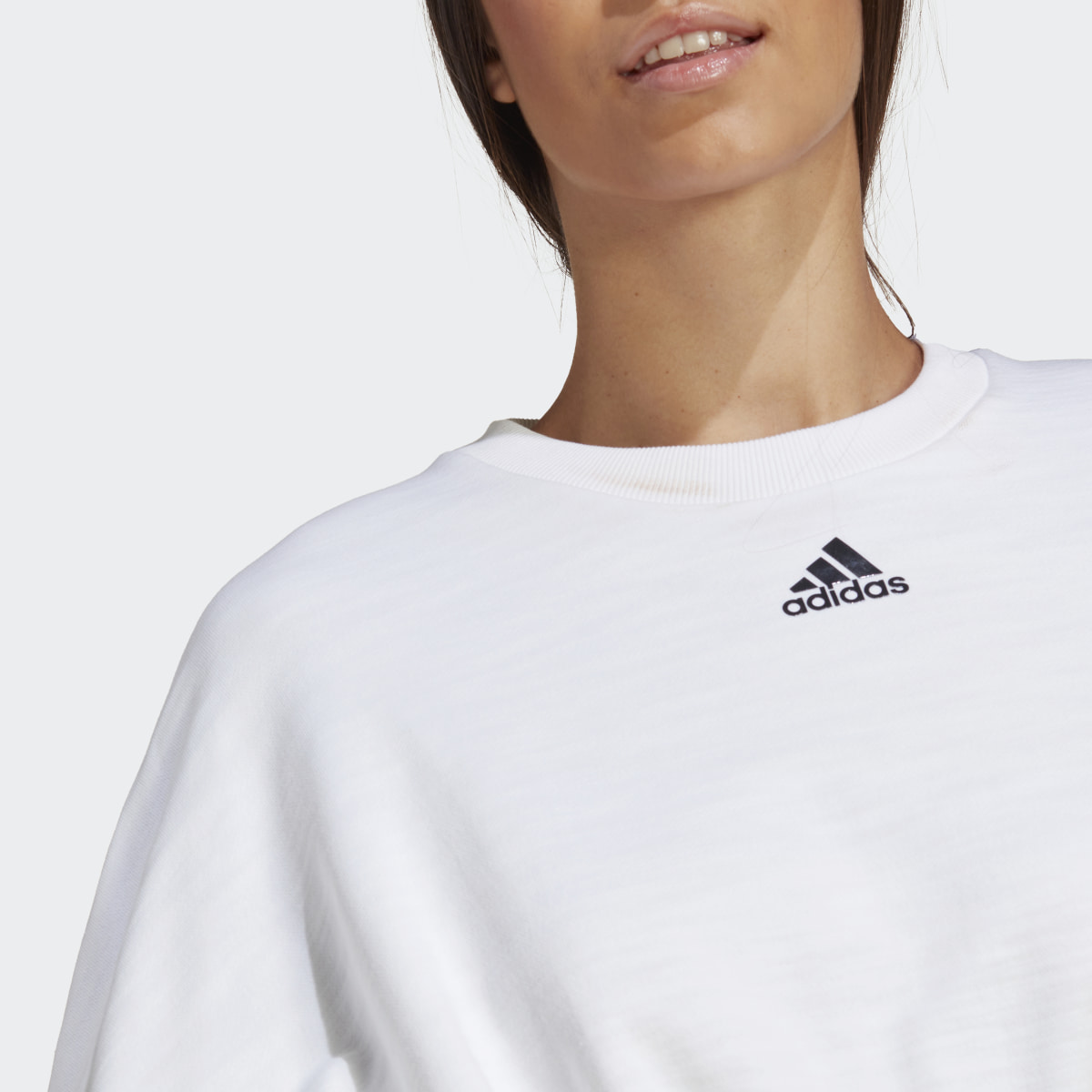 Adidas Sweat-shirt court et polyvalent Dance. 5