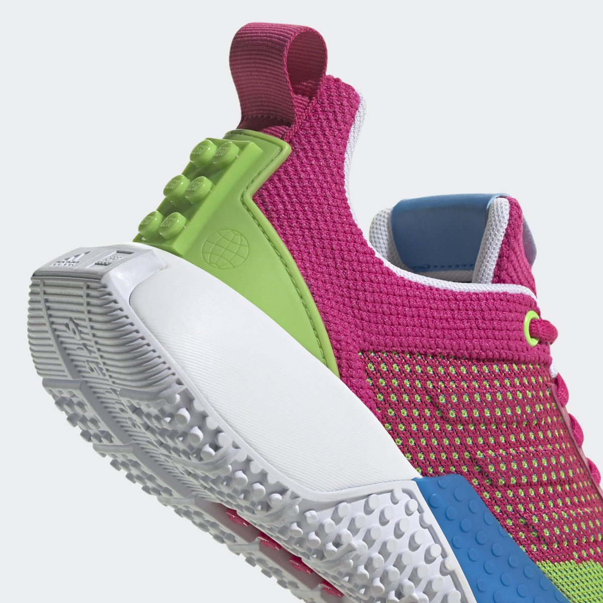 Adidas x LEGO Sport Pro Laufschuh. 11