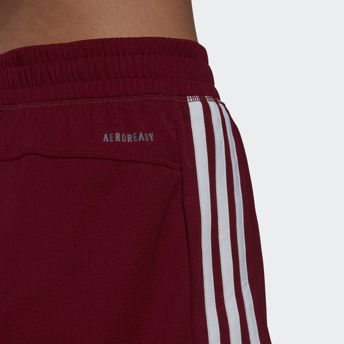 Adidas Pacer 3-Streifen Knit Shorts. 8