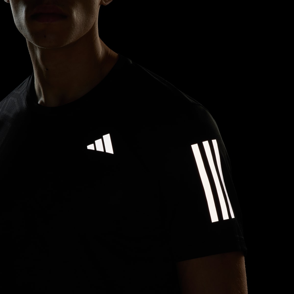 Adidas Playera Own the Run Carbon Measured. 6