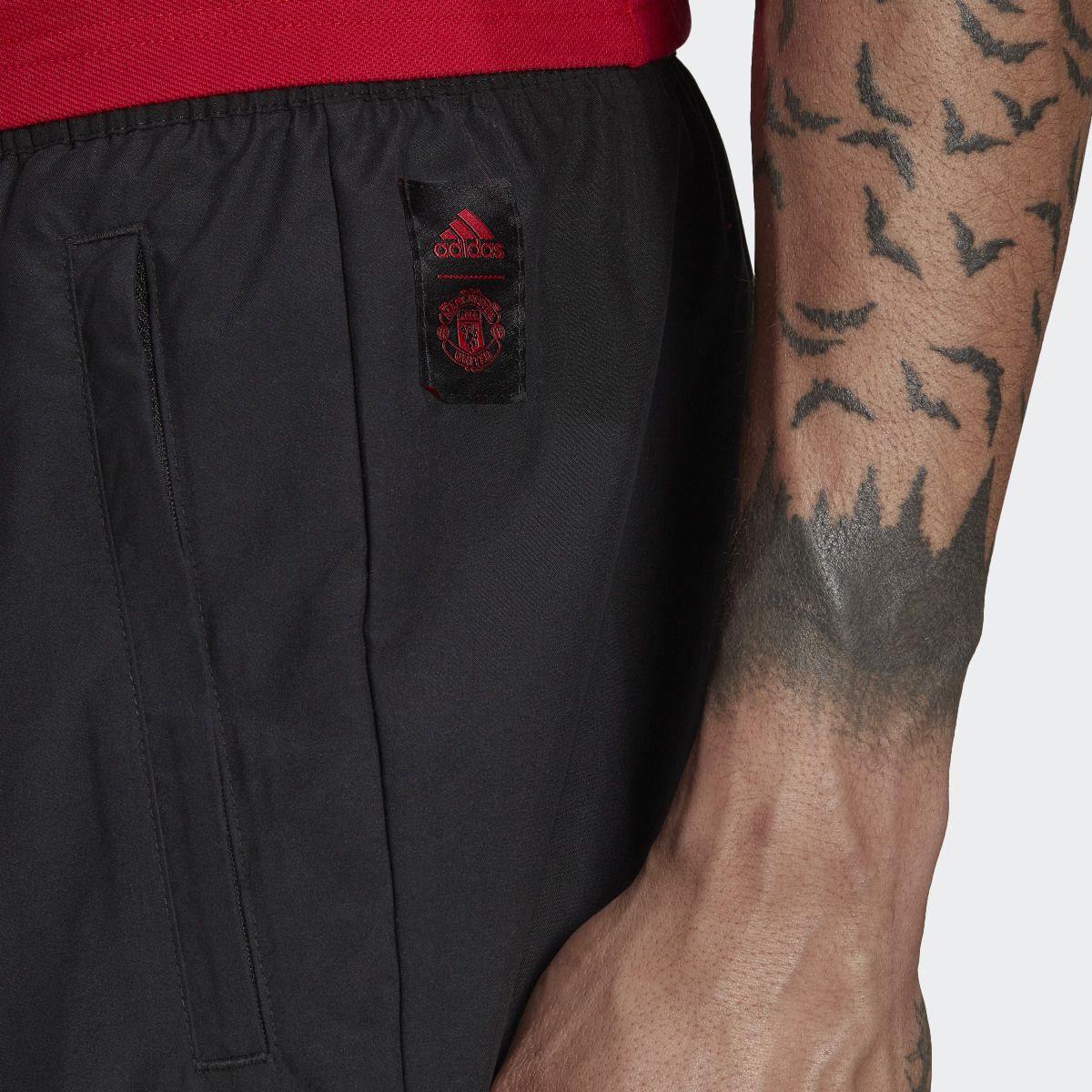Adidas Manchester United DNA Downtime Shorts. 5