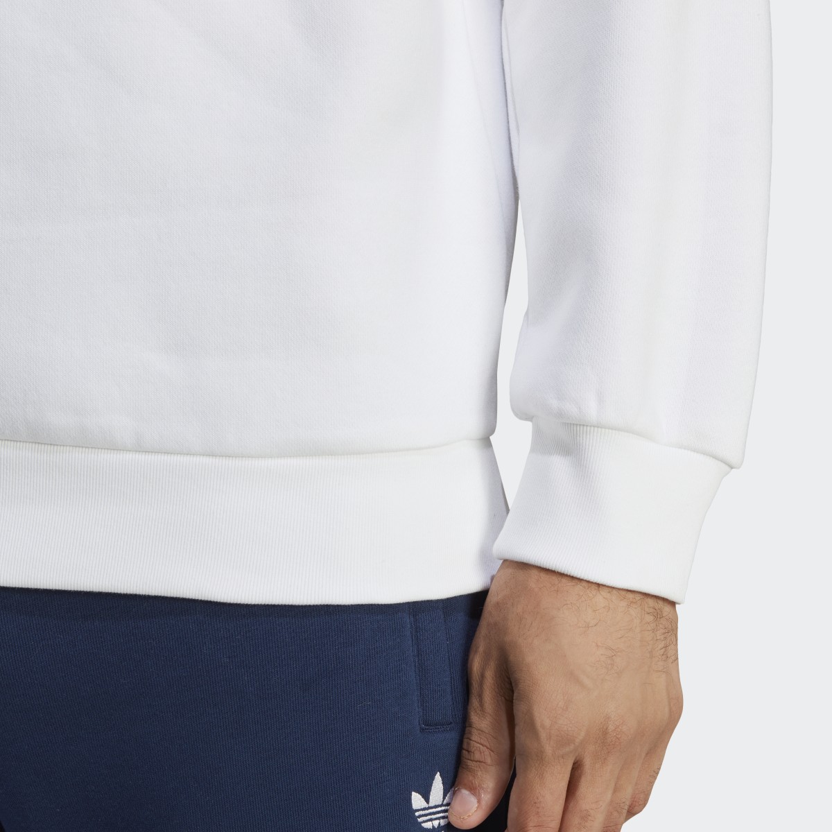 Adidas Sweat-shirt ras-du-cou Trefoil Essentials. 7