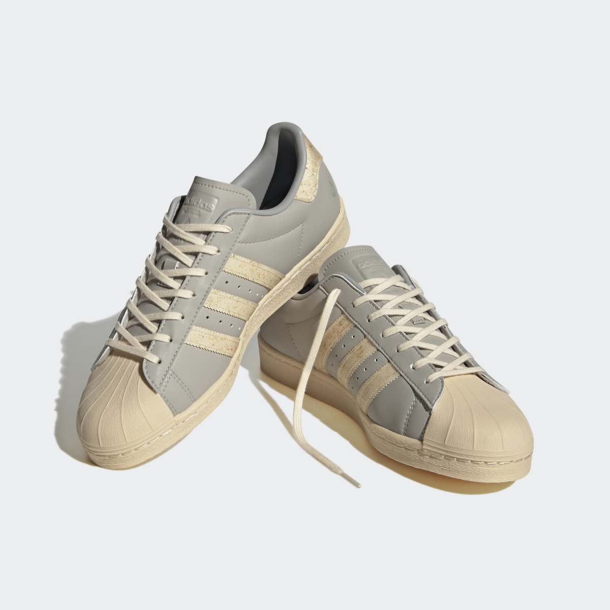 Adidas Superstar 82 Shoes. 6