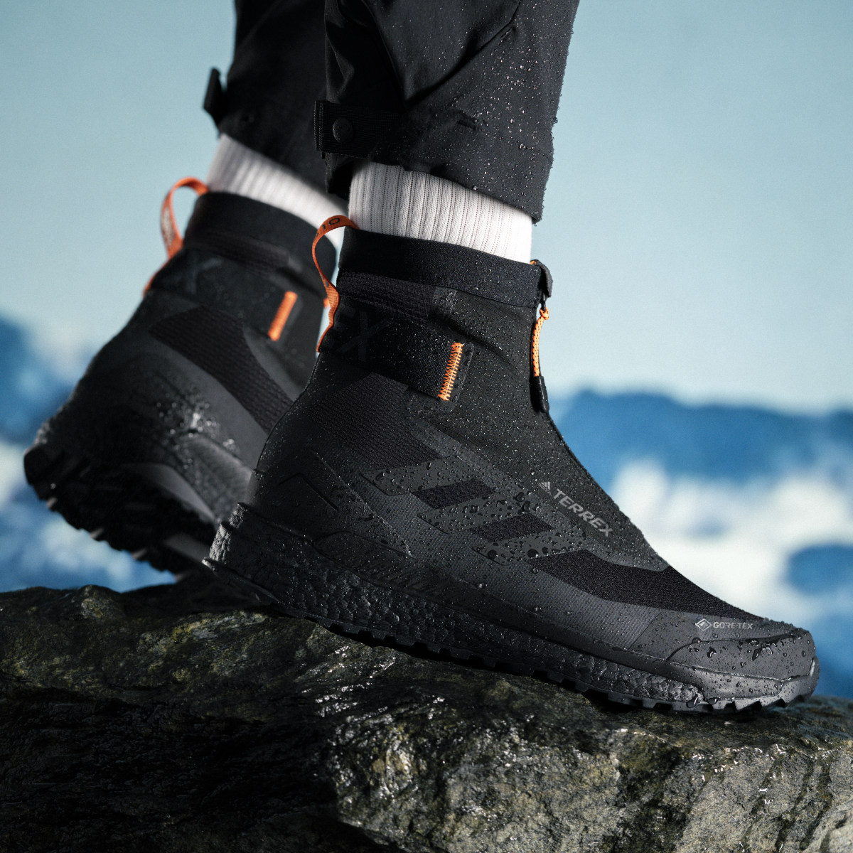 Adidas Terrex Free Hiker COLD.RDY Hiking Boots. 7