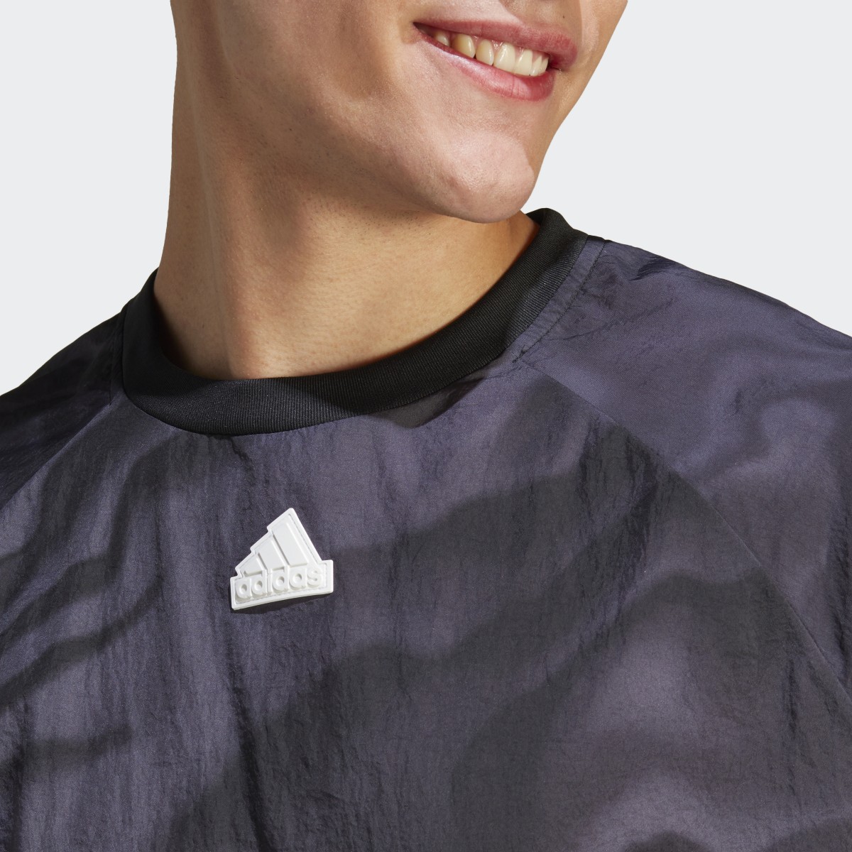 Adidas Future Icons Graphic Crew Sweatshirt. 7