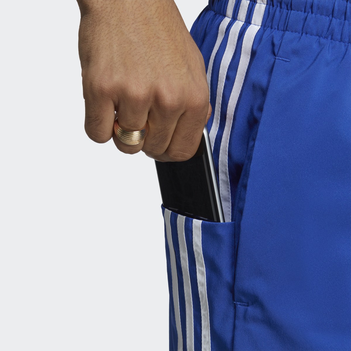 Adidas AEROREADY Essentials Chelsea 3-Stripes Shorts. 5