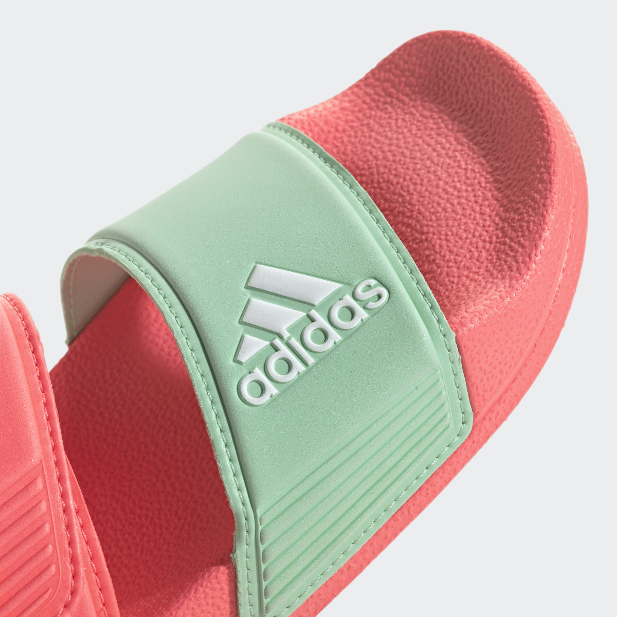 Adidas adilette Sandale. 9