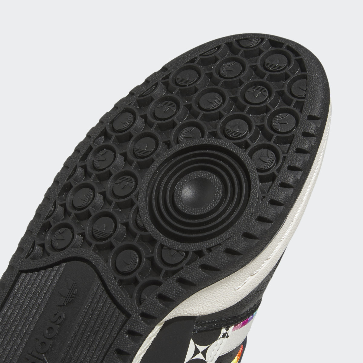 Adidas Tenis Forum Low PRIDE RM. 9 Adidas Tenis Forum Low PRIDE RM. 9