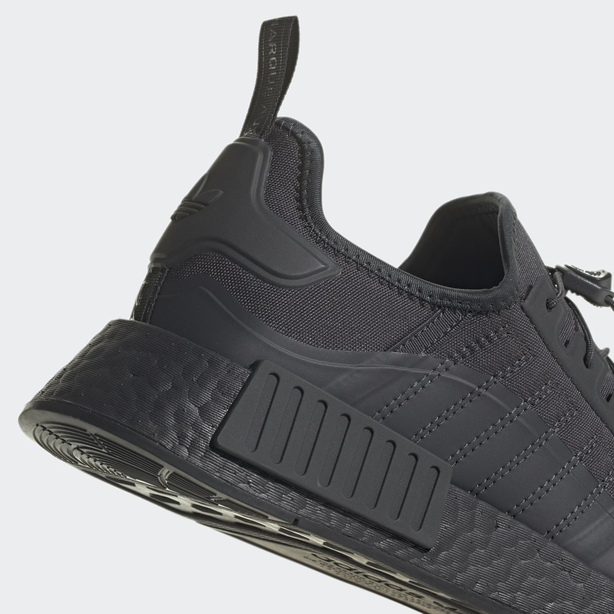 Adidas Chaussure NMD_R1 TR. 9