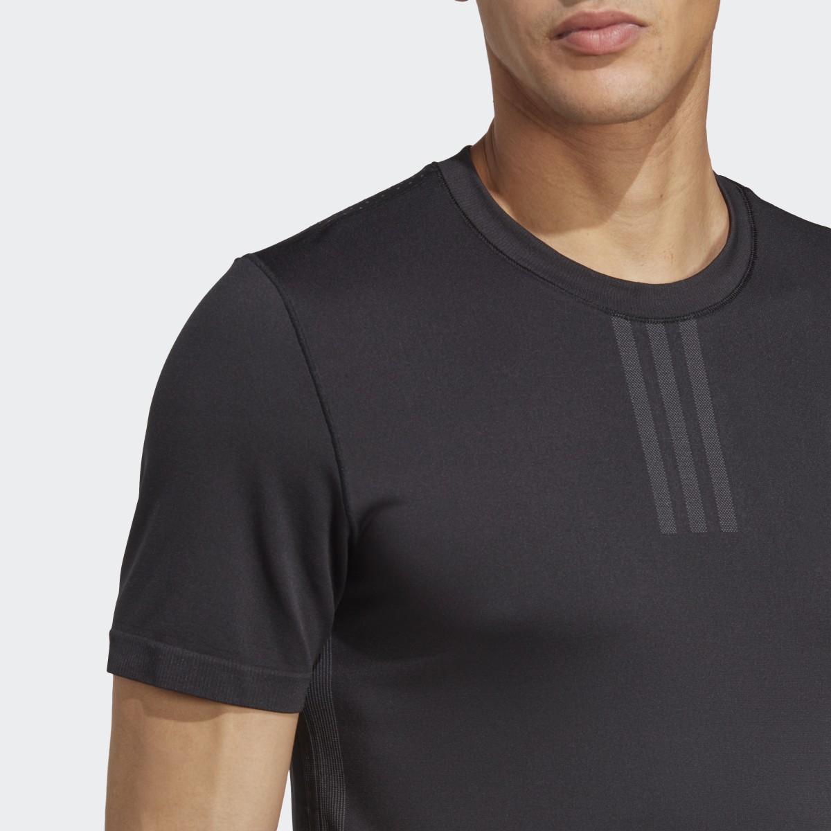 Adidas AEROKNIT Yoga Base Seamless Training Tee. 6