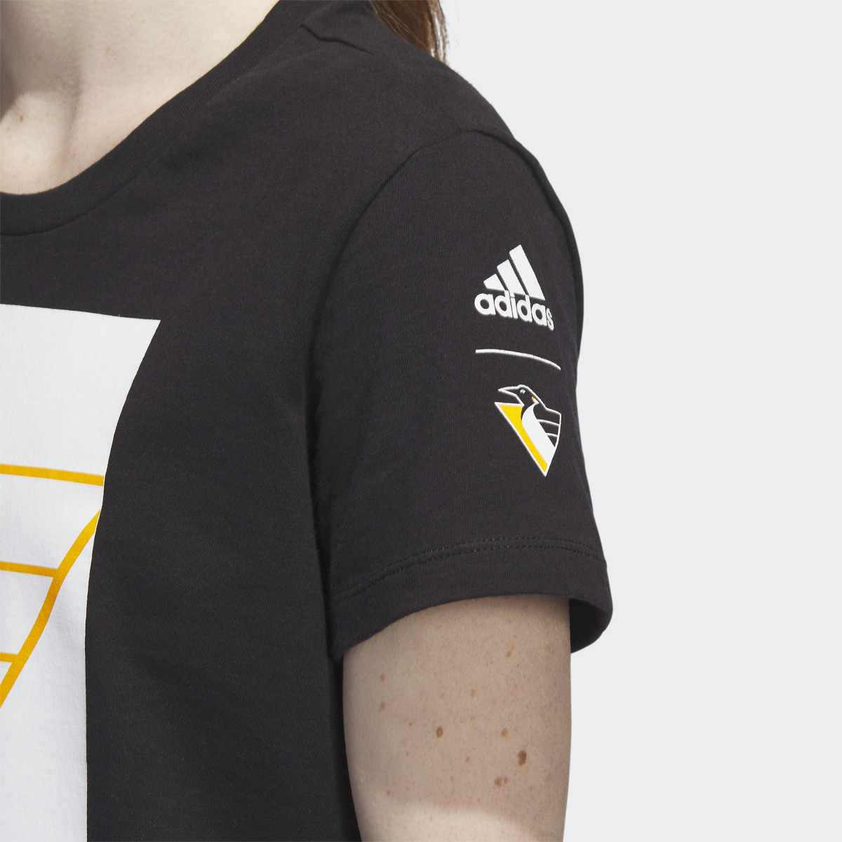 Adidas Penguins Playmaker Tee. 7