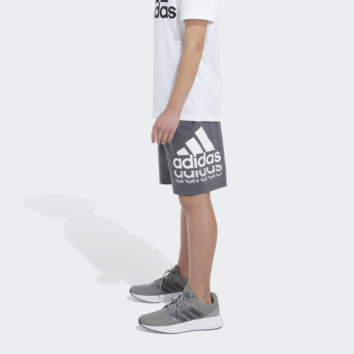 Adidas Essentials Woven Badge of Sport Shorts. 7