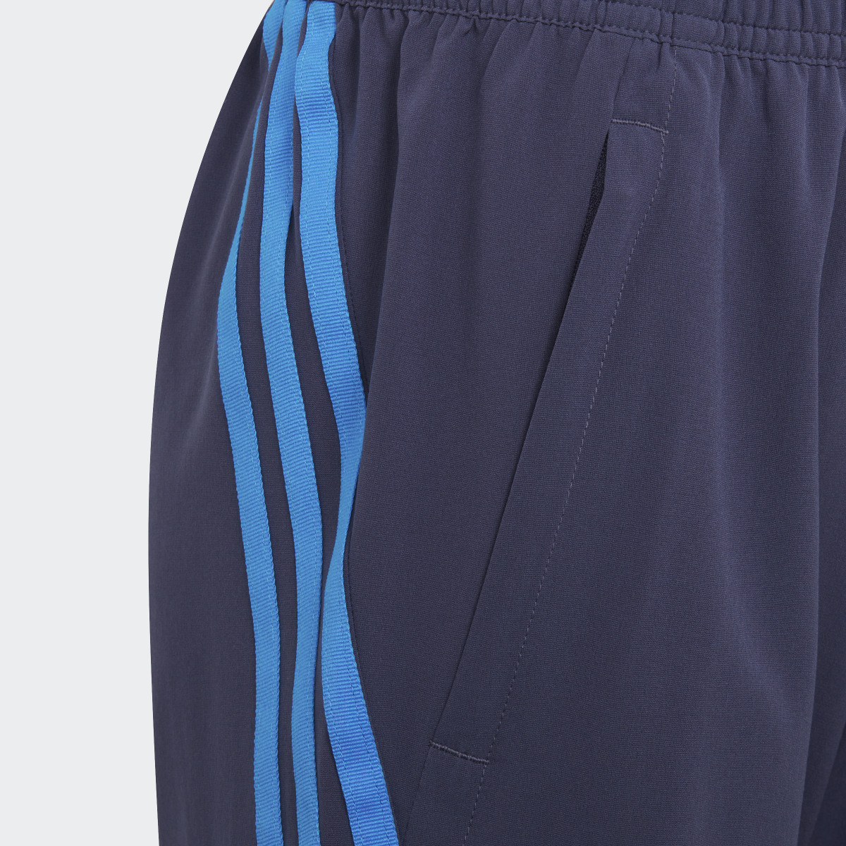 Adidas AEROREADY Primegreen 3-Streifen Woven Shorts. 4