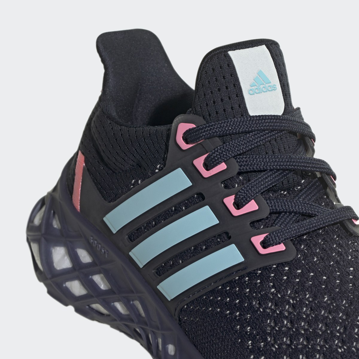 Adidas Chaussure Ultraboost Web DNA. 9