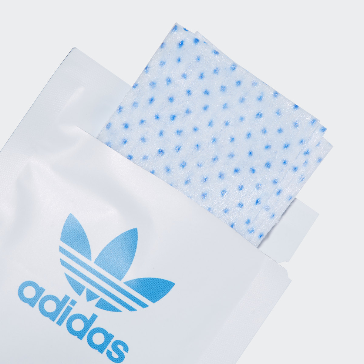 Adidas Salviette. 6