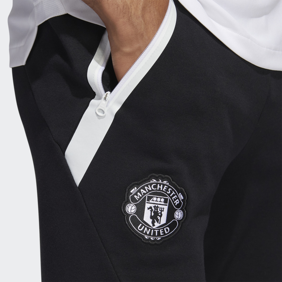 Adidas Manchester United Travel Tracksuit Bottoms. 7