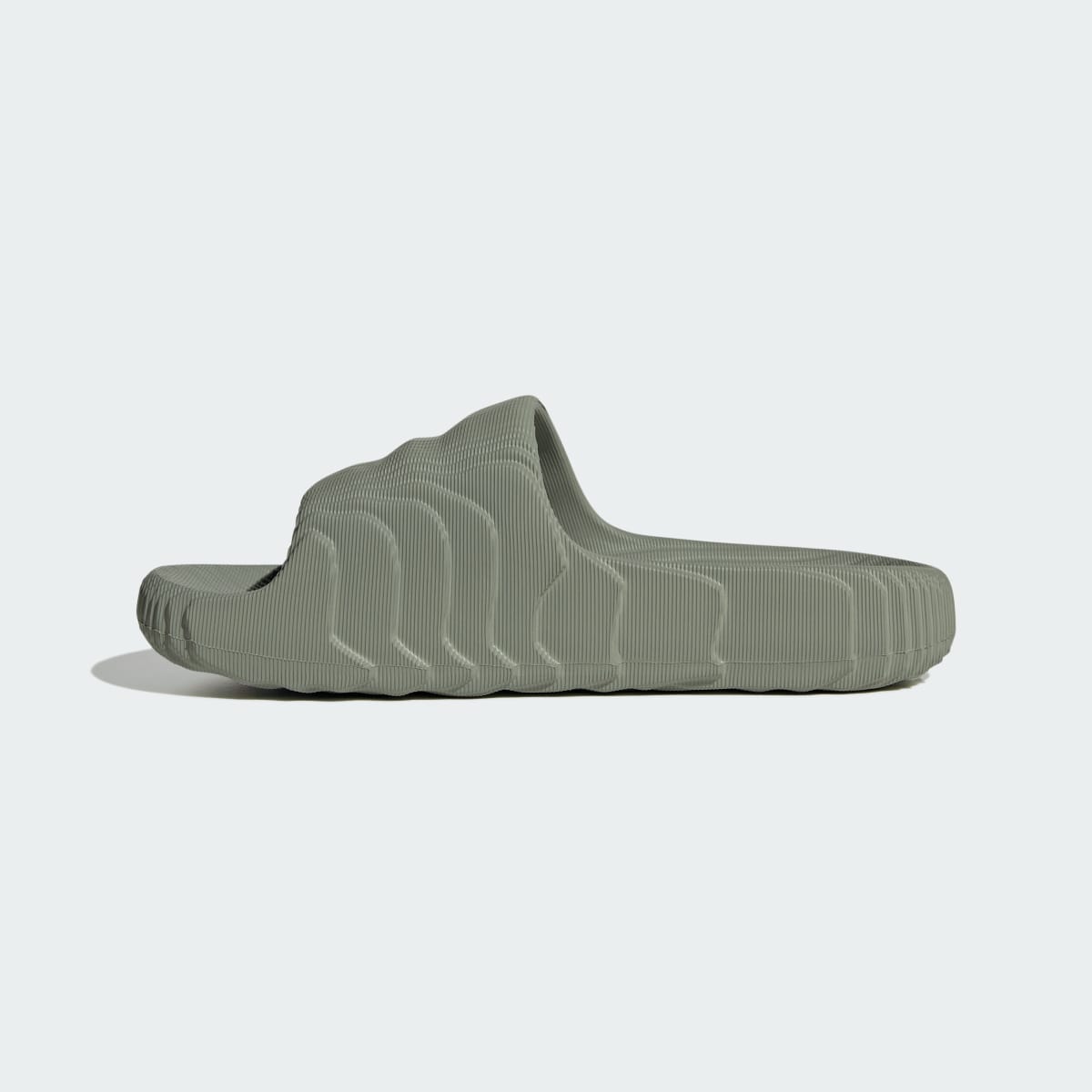 Adidas Claquette Adilette 22. 7