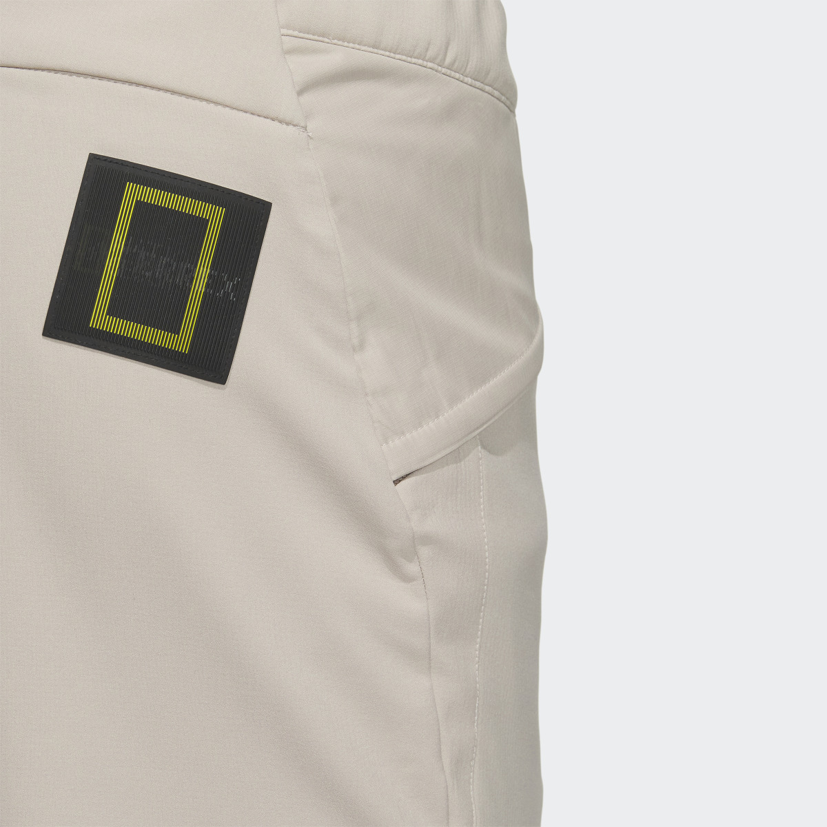 Adidas National Geographic Softshellhose. 6