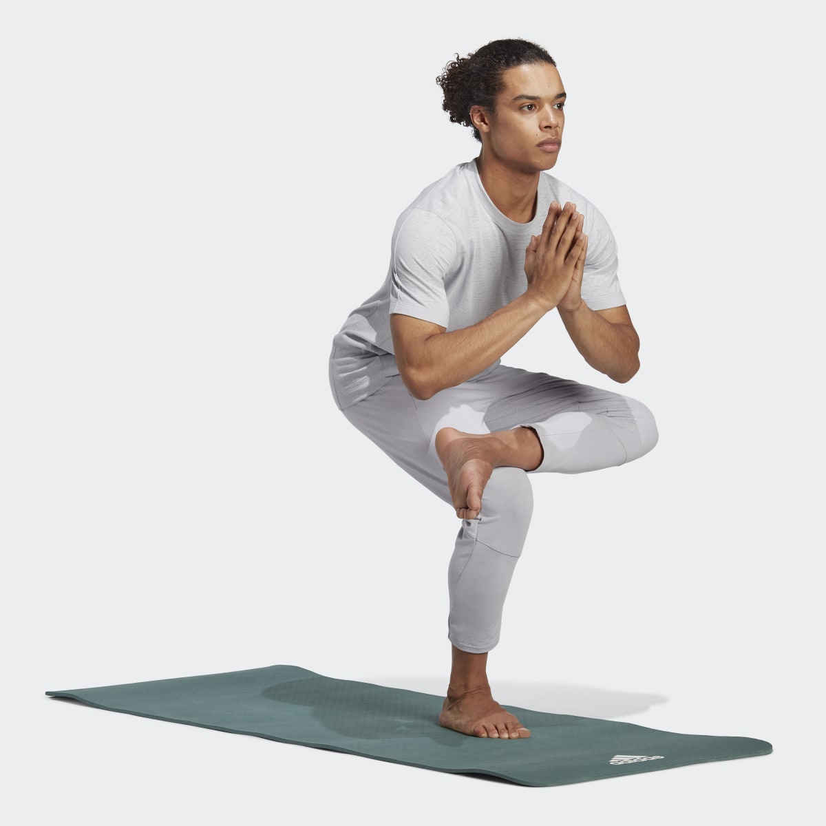 Adidas Yoga Training Tee. 4