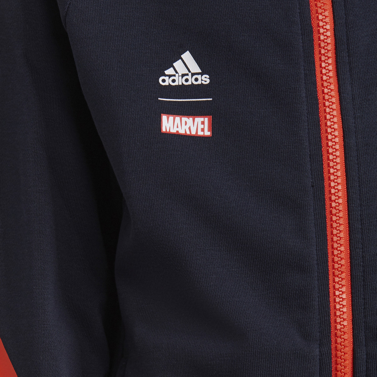 Adidas Chamarra Liviana Marvel Hombre Araña. 4