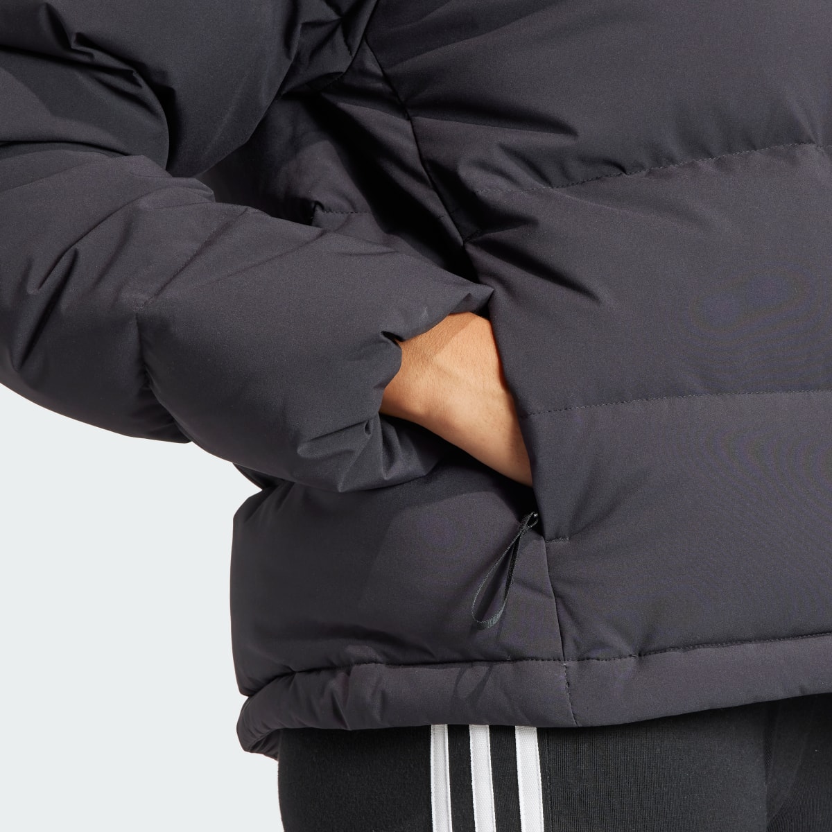 Adidas Helionic Relaxed Daunenjacke. 7