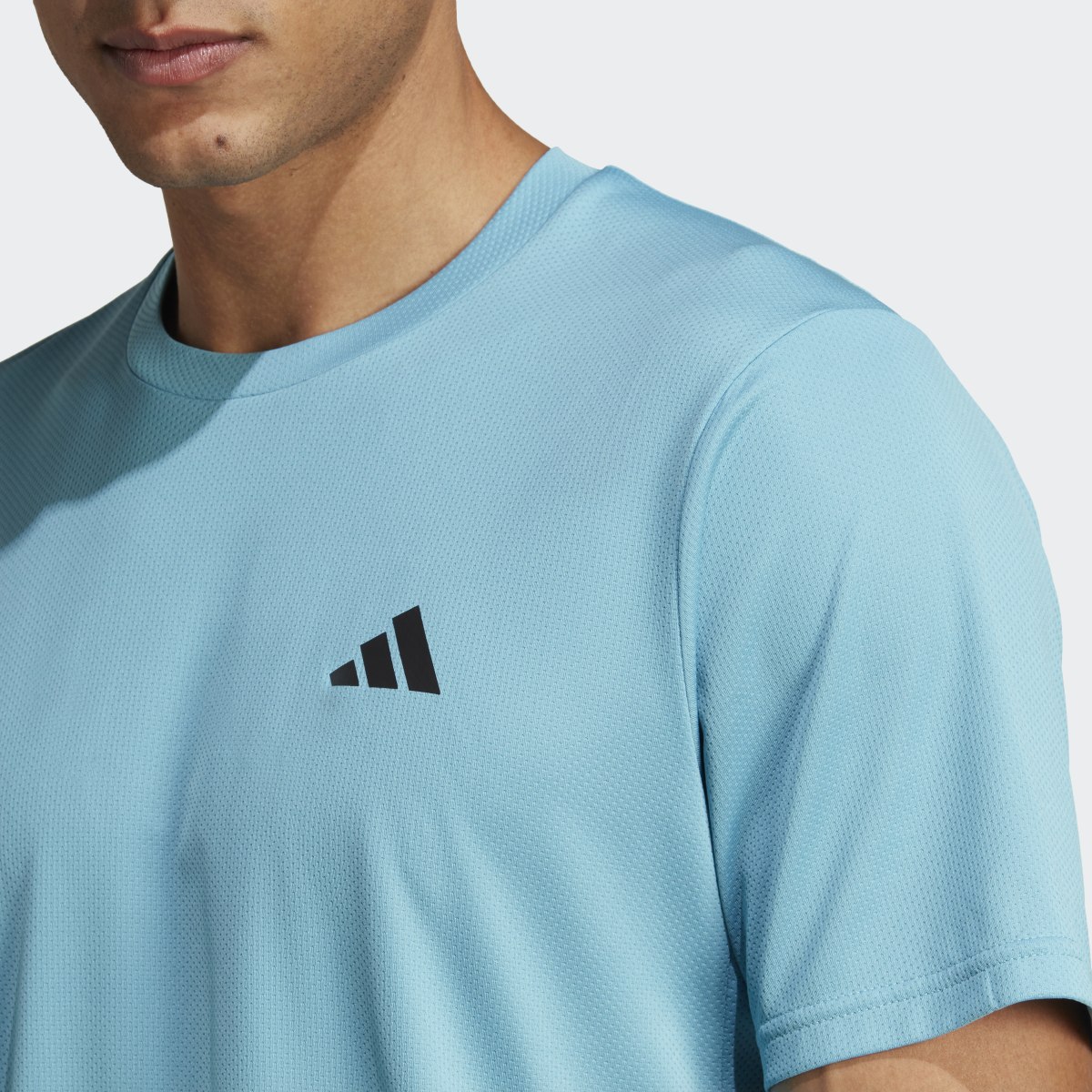 Adidas Playera de Entrenamiento Train Essentials. 6