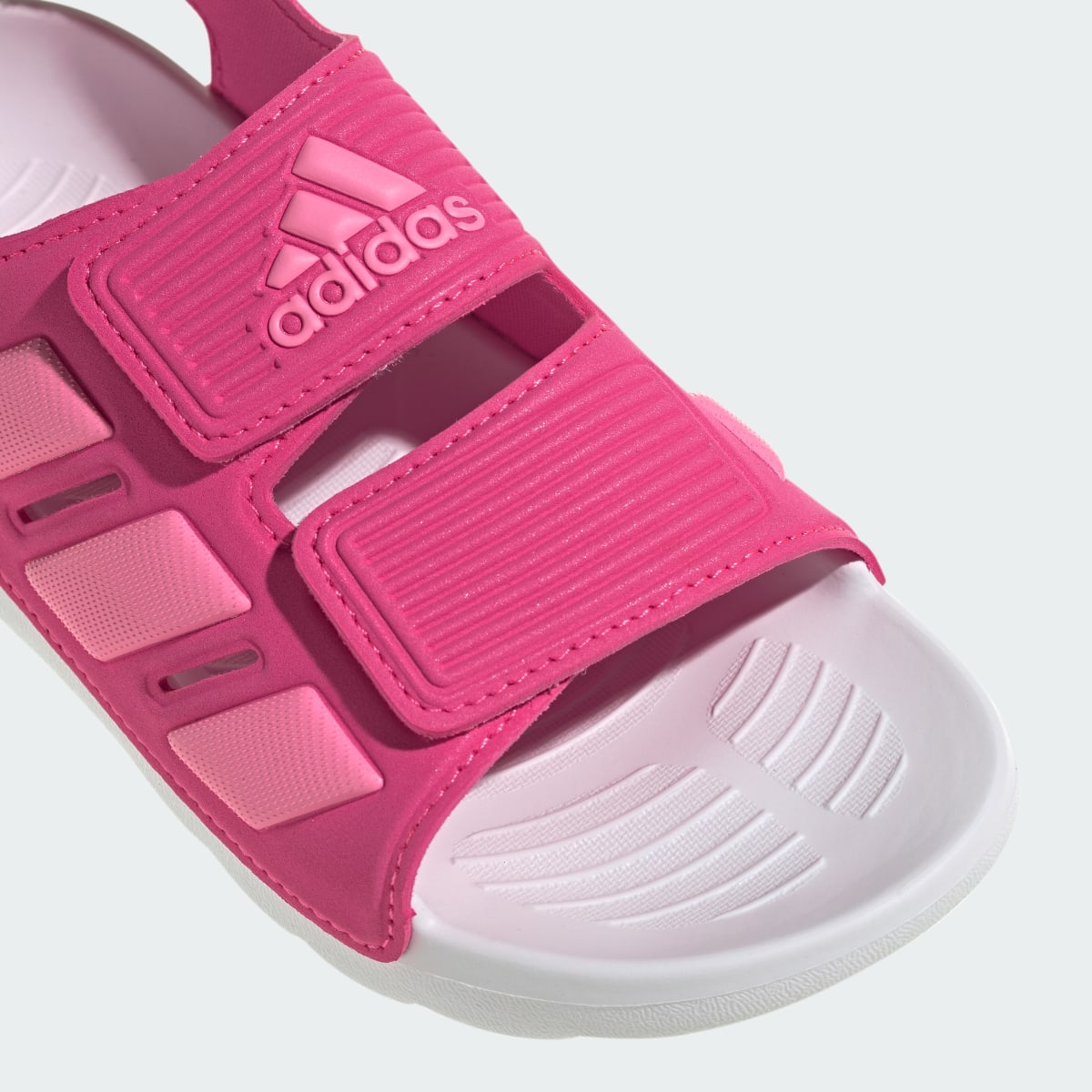 Adidas Sandales Altaswim 2.0 Enfants. 10