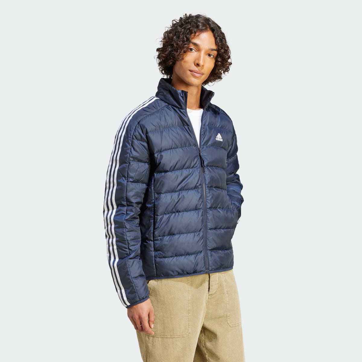 Adidas Essentials 3-Streifen Light Daunenjacke. 4