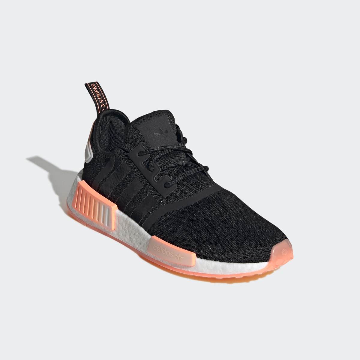 Adidas Chaussure NMD_R1. 5