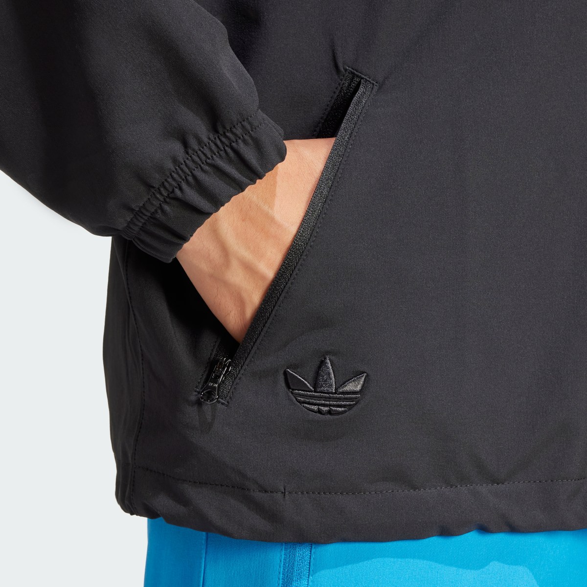 Adidas Chaqueta Street Neuclassics. 6