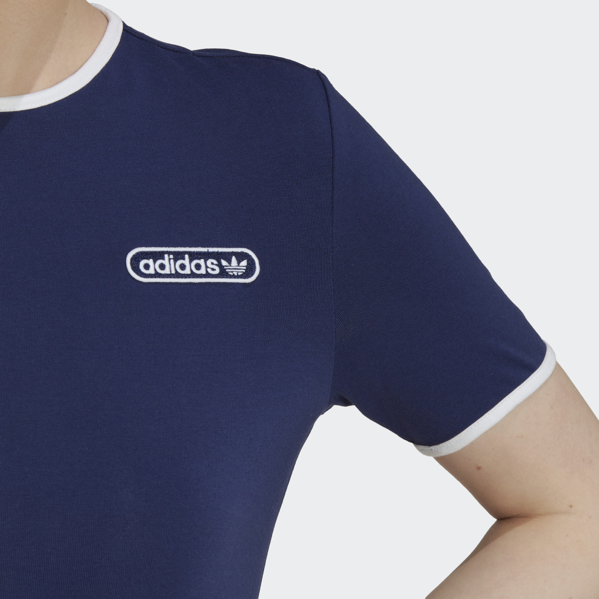 Adidas T-shirt Crop with Binding Details. 6