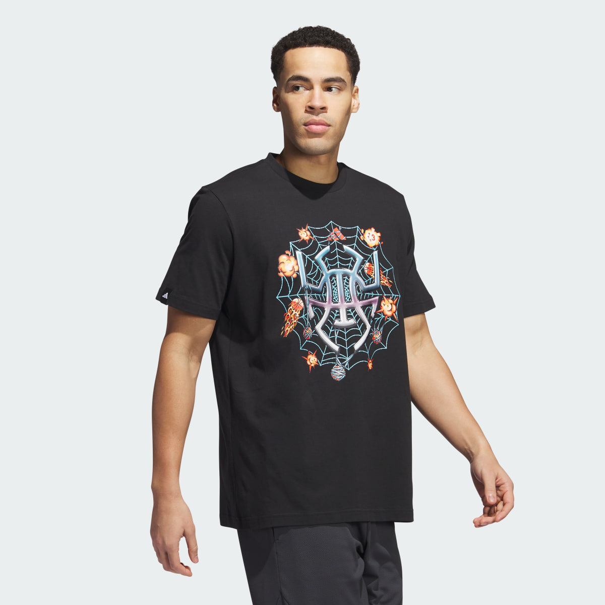 Adidas Donovan Mitchell 8-Bit Graphics Signature Basketball Graphic Tişört. 4