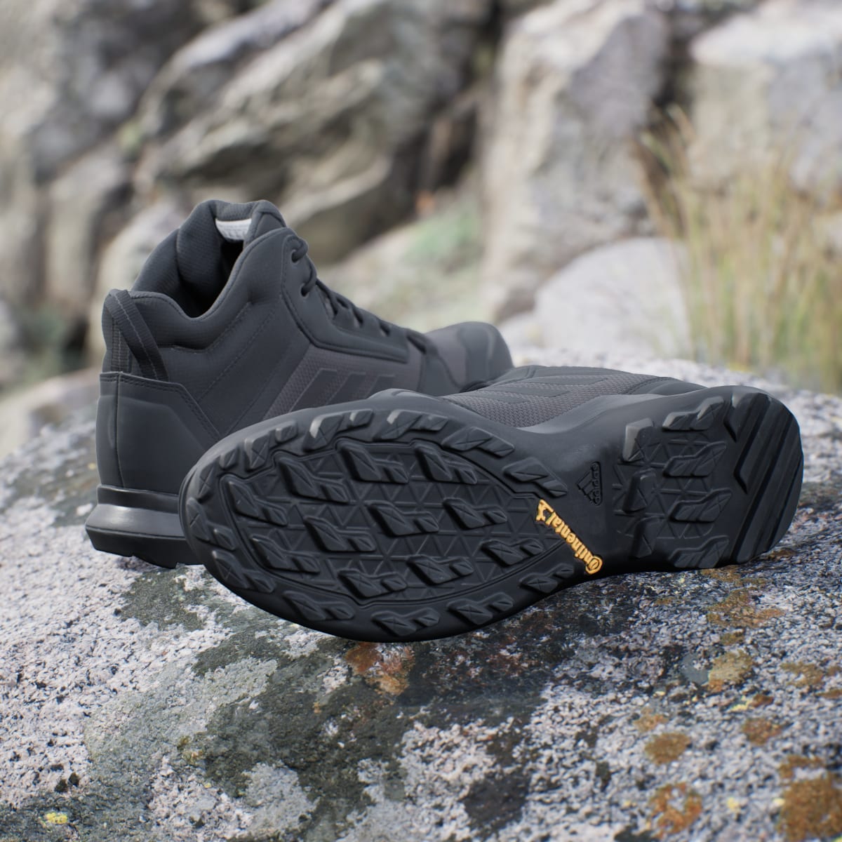 Adidas Zapatilla Terrex AX3 Mid GORE-TEX Hiking. 4