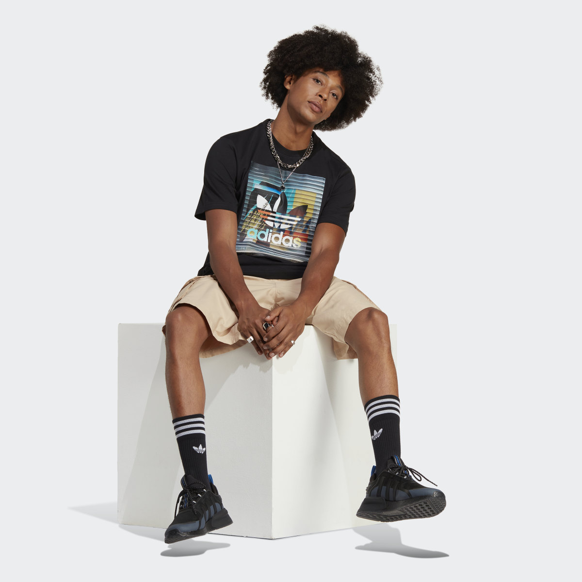 Adidas Graphics off the Grid T-Shirt. 4