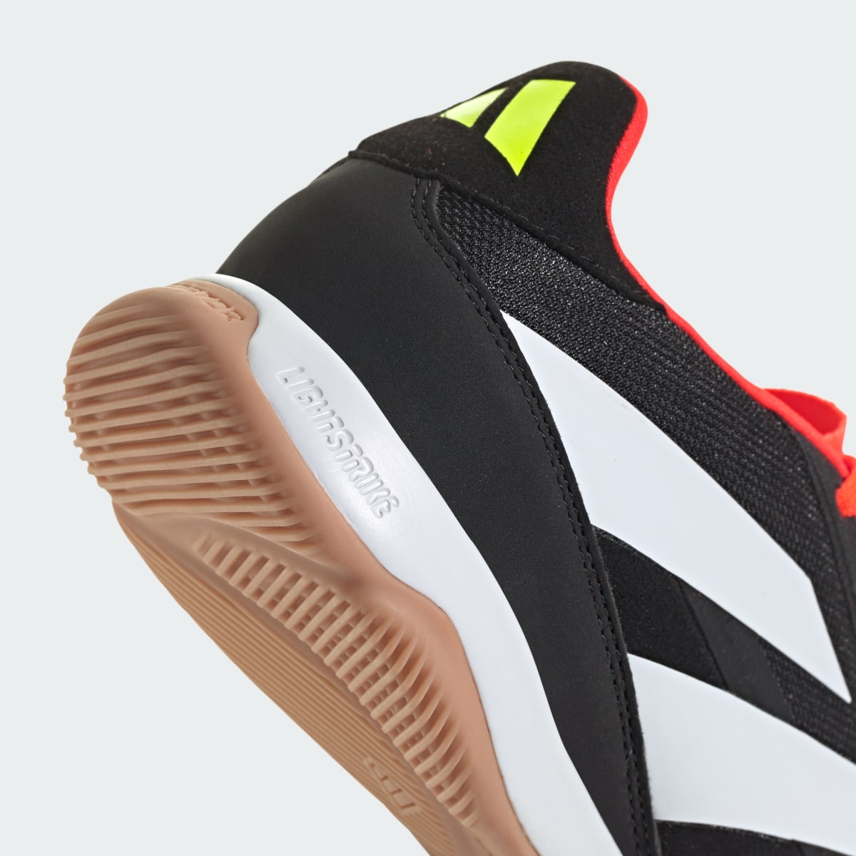 Adidas Scarpe da calcio Predator League Indoor. 9