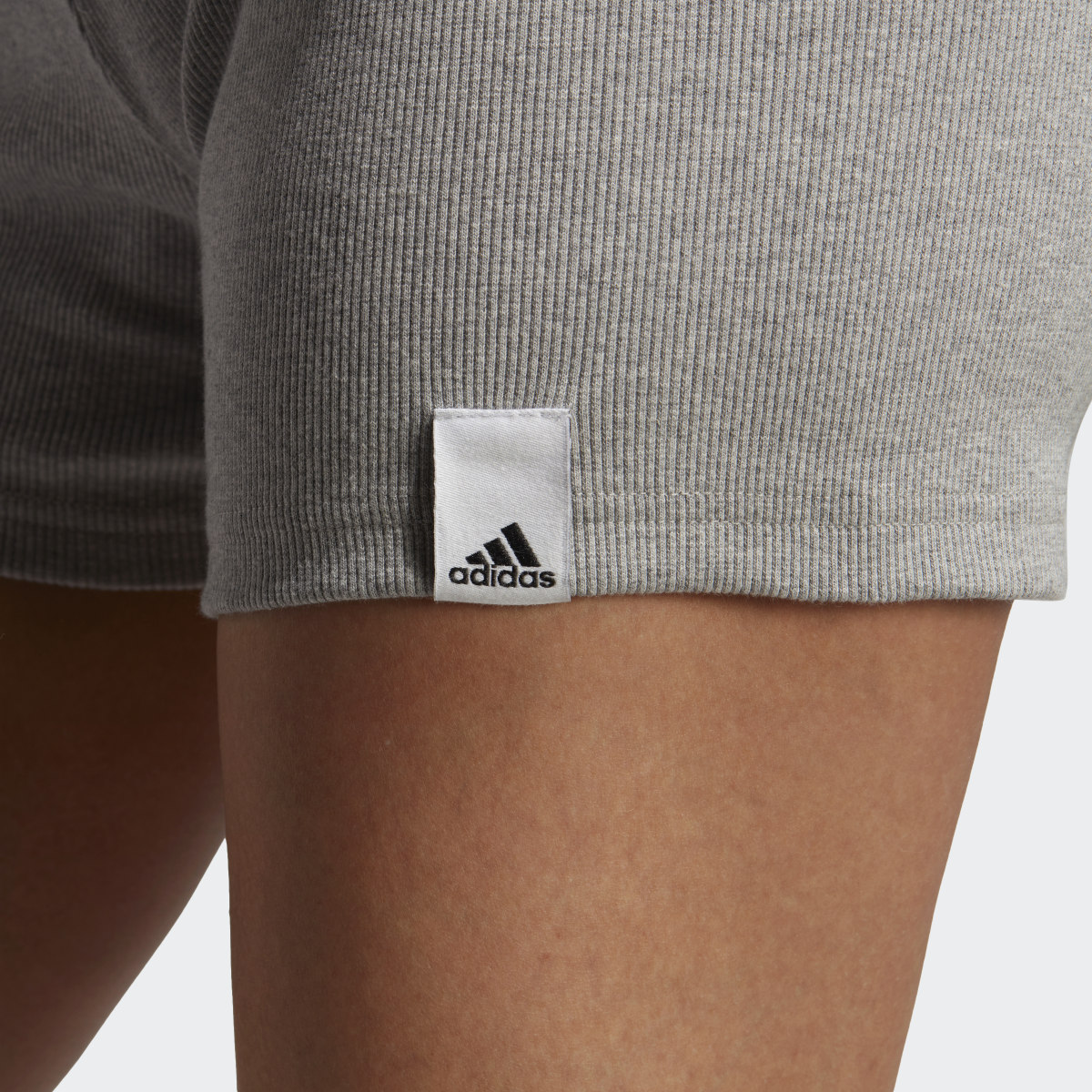 Adidas Short Lounge Rib Booty. 6